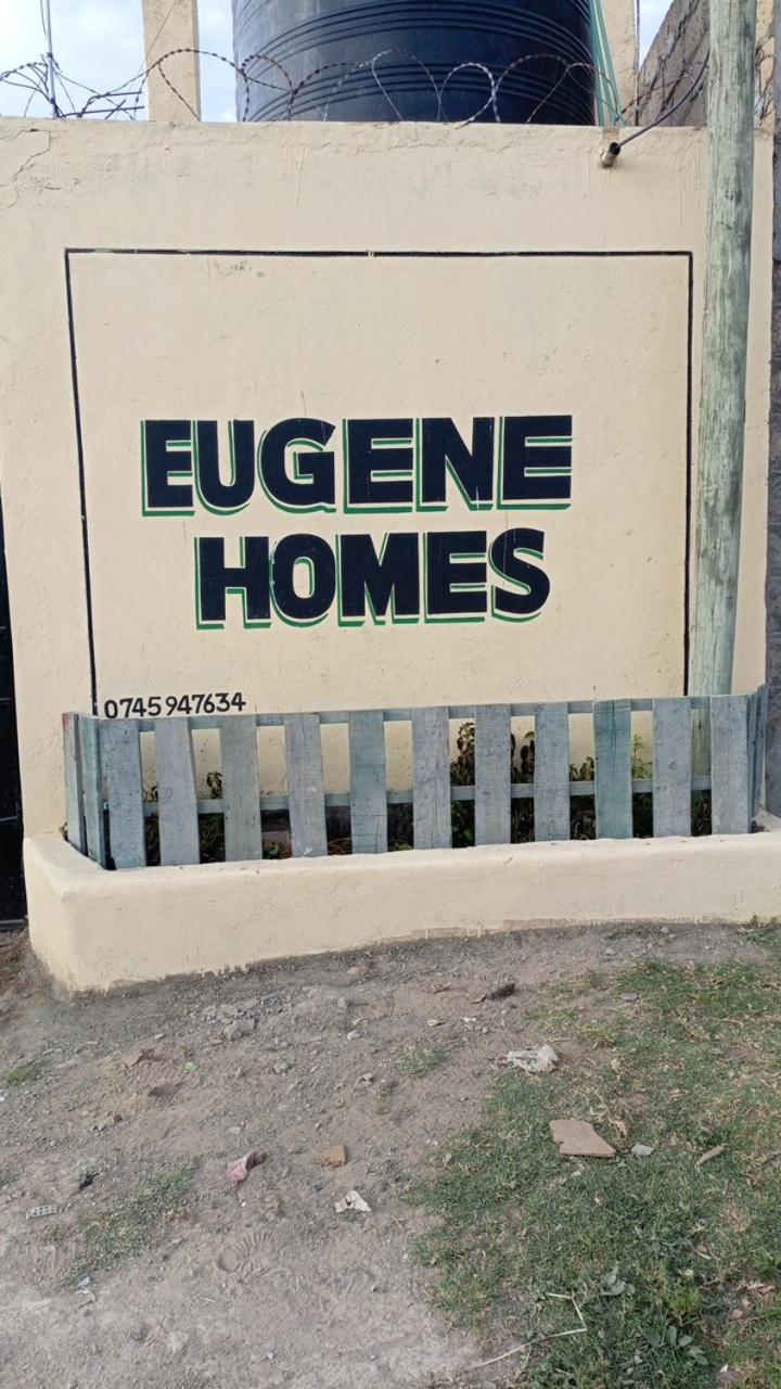 Eugene Homes Νακούρου Εξωτερικό φωτογραφία